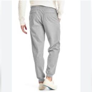 Vince Casual Cotton Pant with zippers at cuffs in Light Grey size Large